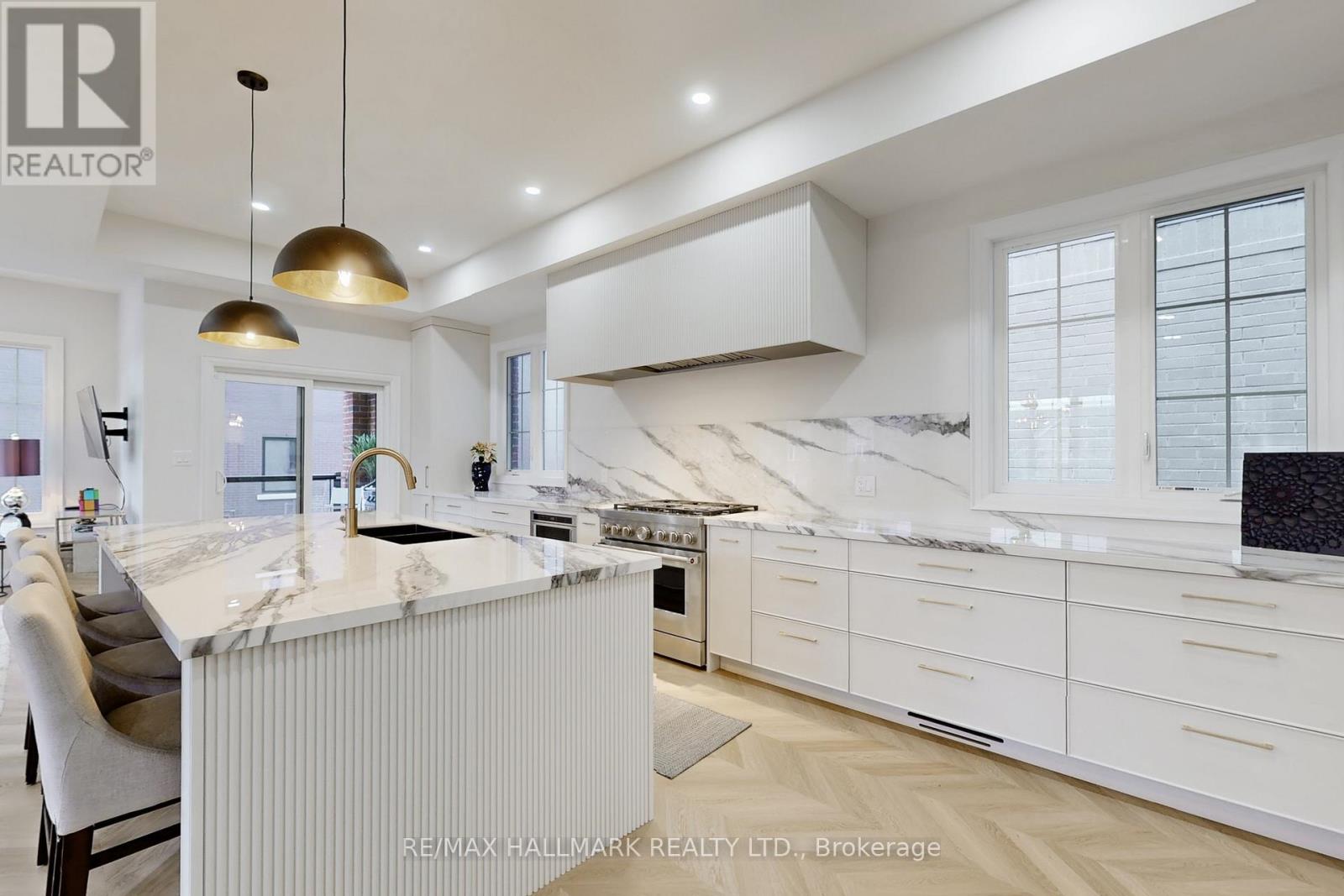 31 Naughton Drive, Richmond Hill, Ontario  L4C 4M6 - Photo 16 - N12706230