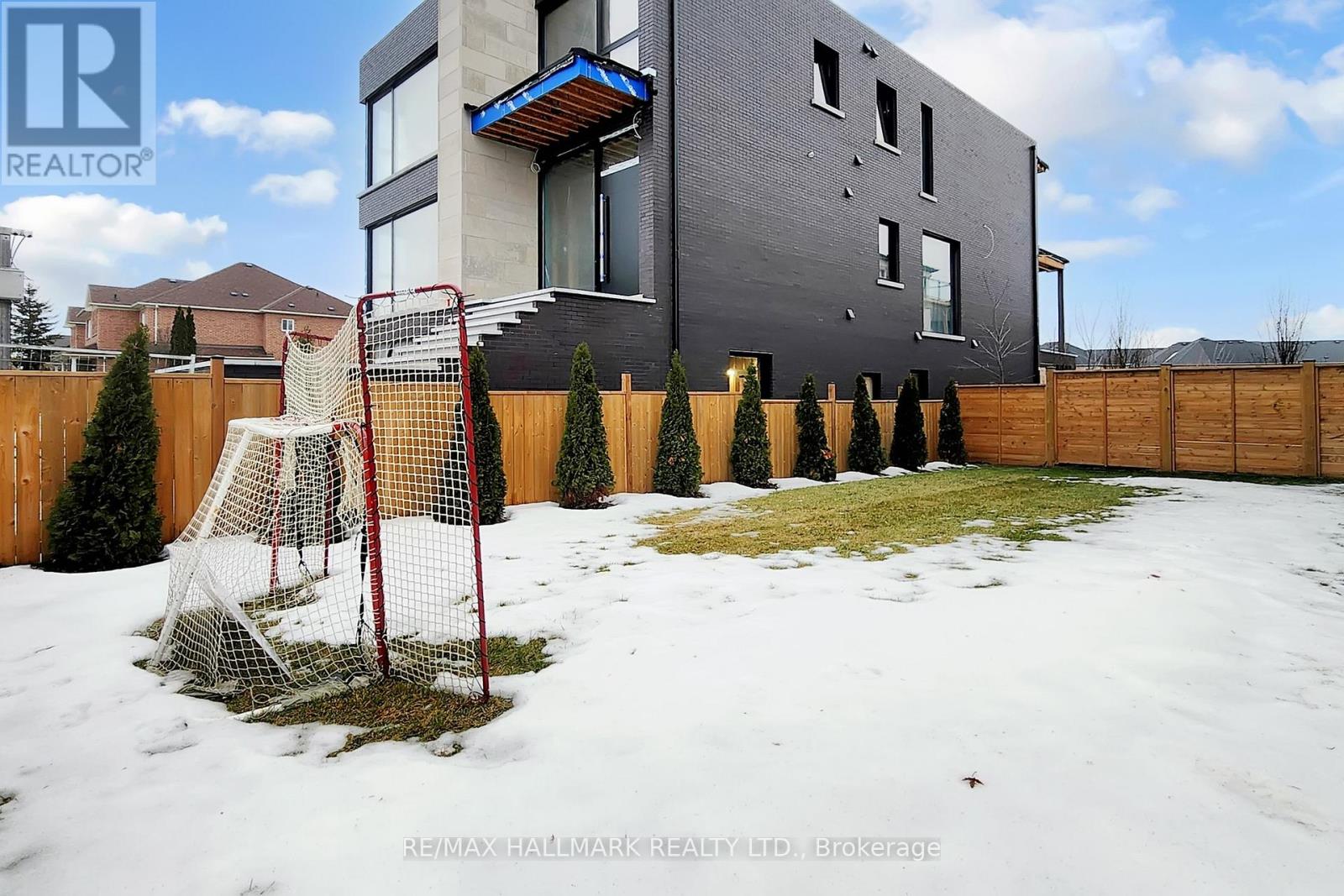 31 Naughton Drive, Richmond Hill, Ontario  L4C 4M6 - Photo 47 - N12706230