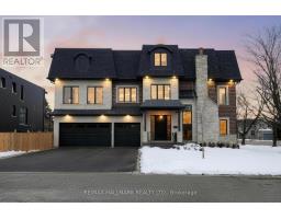 31 NAUGHTON DRIVE, Richmond Hill, Ontario