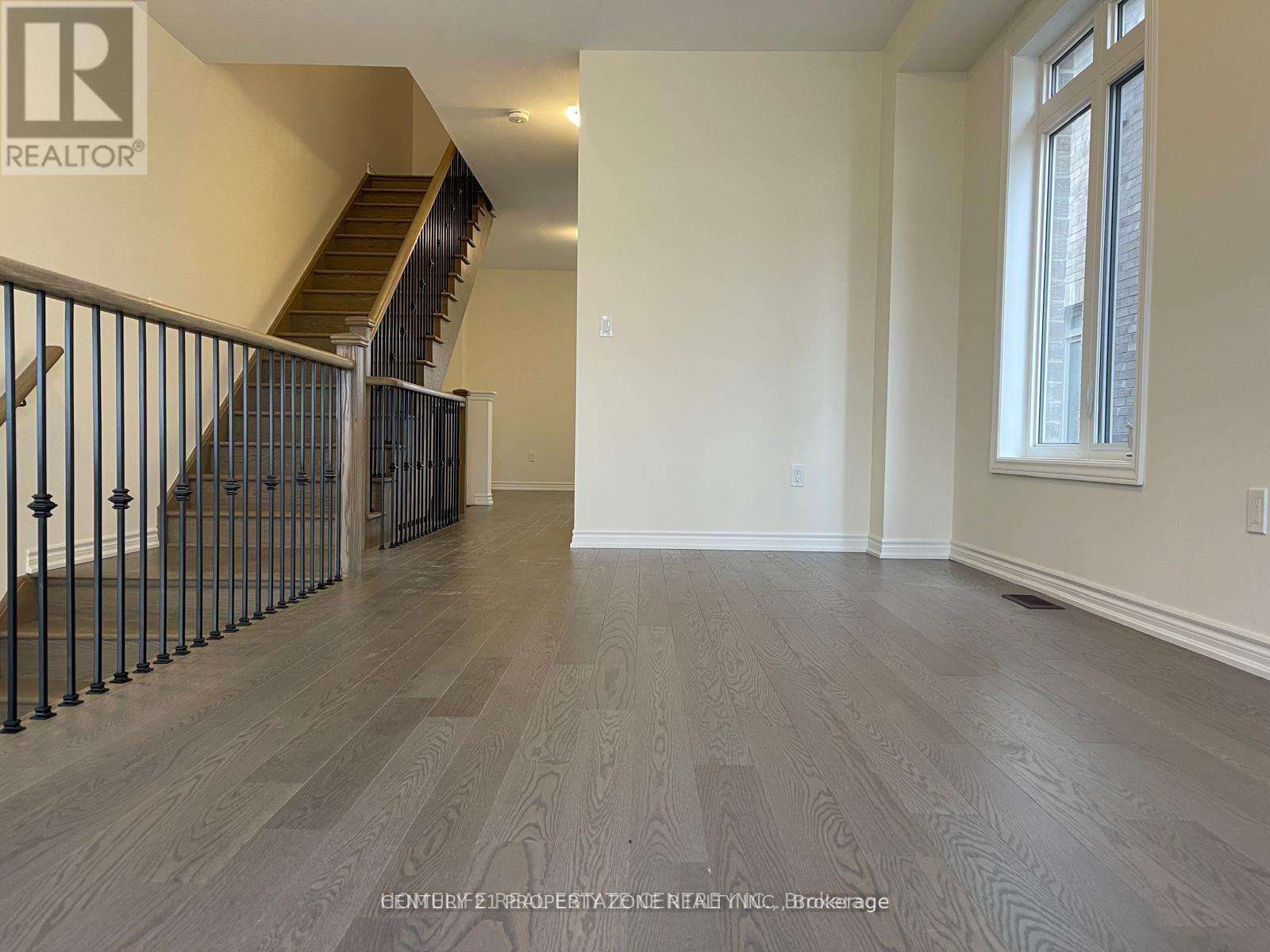 359 Inspire Boulevard, Brampton, Ontario  L6R 4E4 - Photo 5 - W12706194