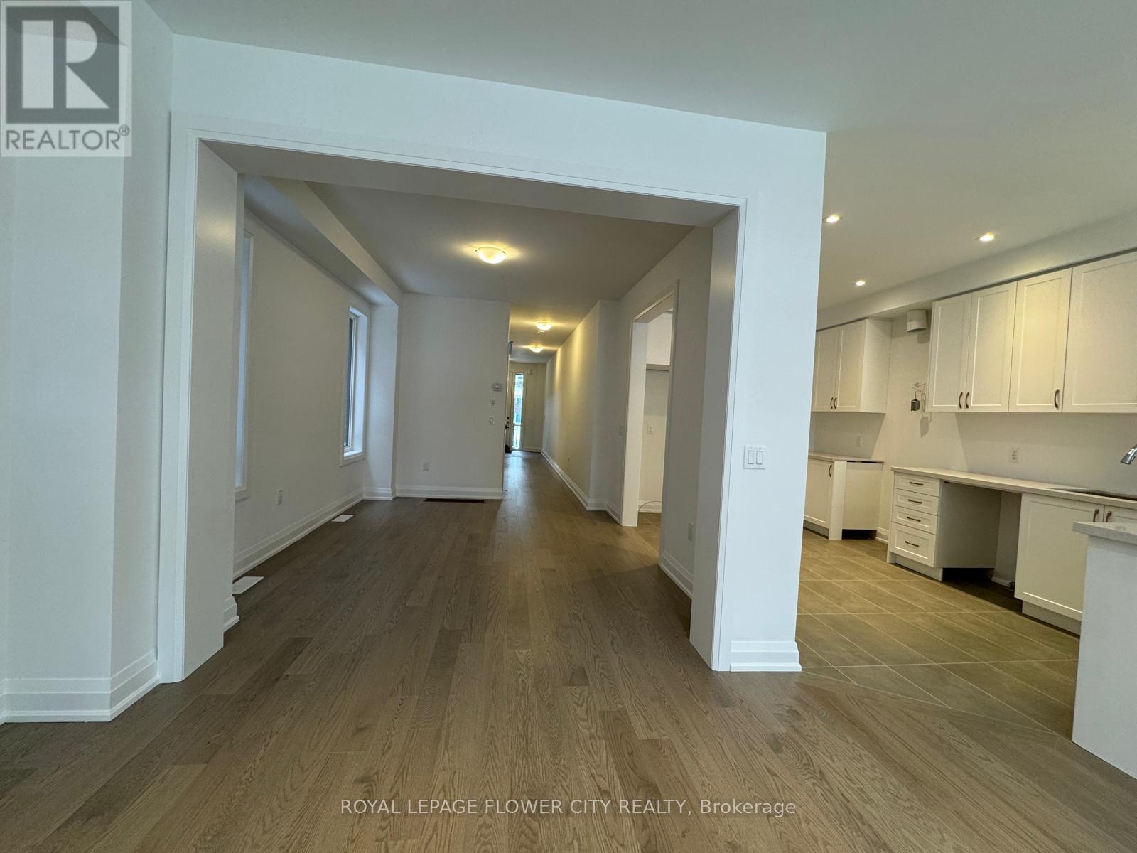 3193 Crystal Drive, Oakville, Ontario  L6M 0W8 - Photo 11 - W12706204