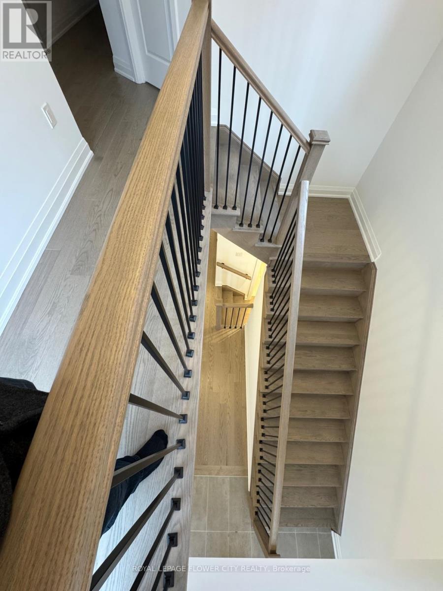 3193 Crystal Drive, Oakville, Ontario  L6M 0W8 - Photo 19 - W12706204