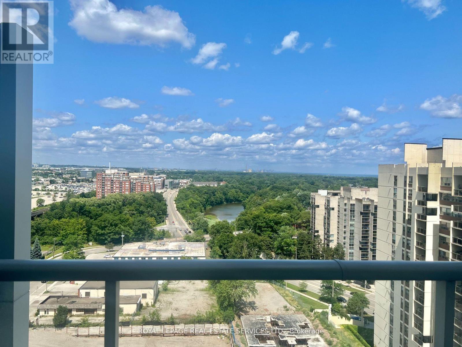 1504 - 65 Speers Road, Oakville, Ontario  L6K 3V5 - Photo 13 - W12706222