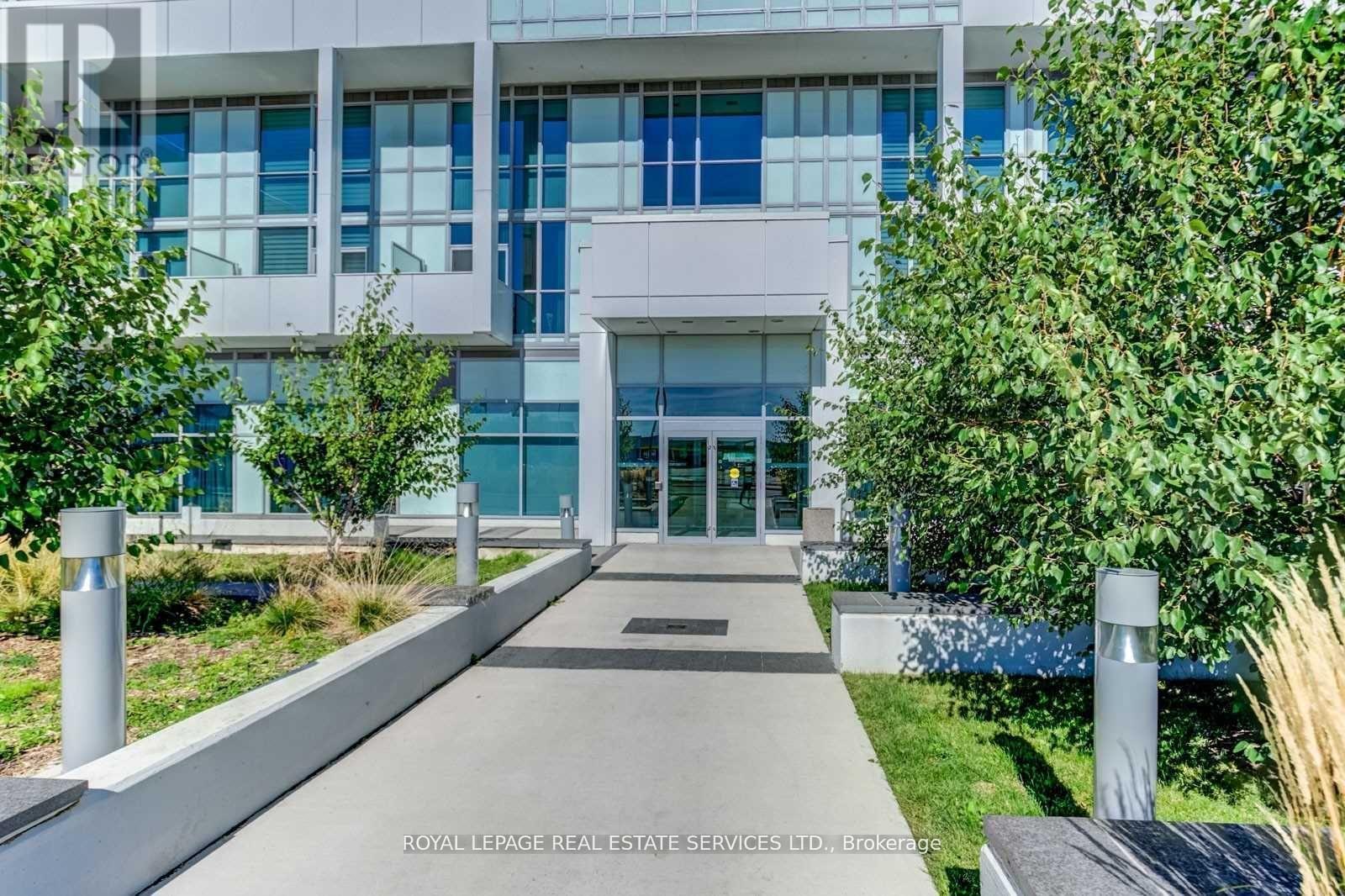 1504 - 65 Speers Road, Oakville, Ontario  L6K 3V5 - Photo 2 - W12706222