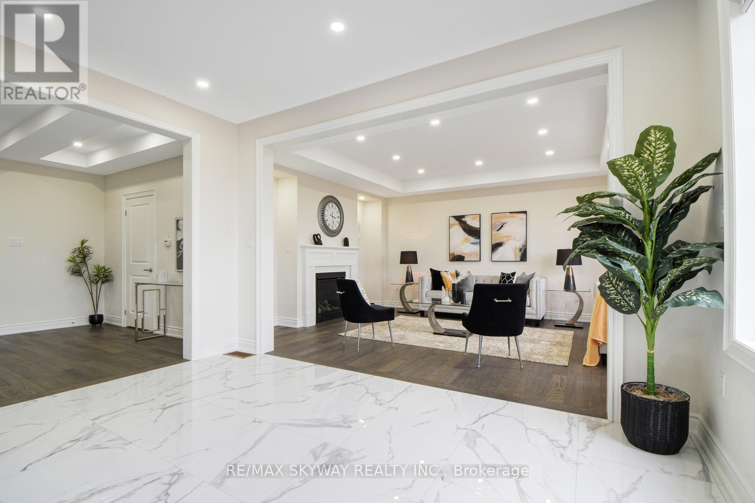 18 Hosta Street E, Brampton, Ontario  L6X 0X1 - Photo 11 - W12706240