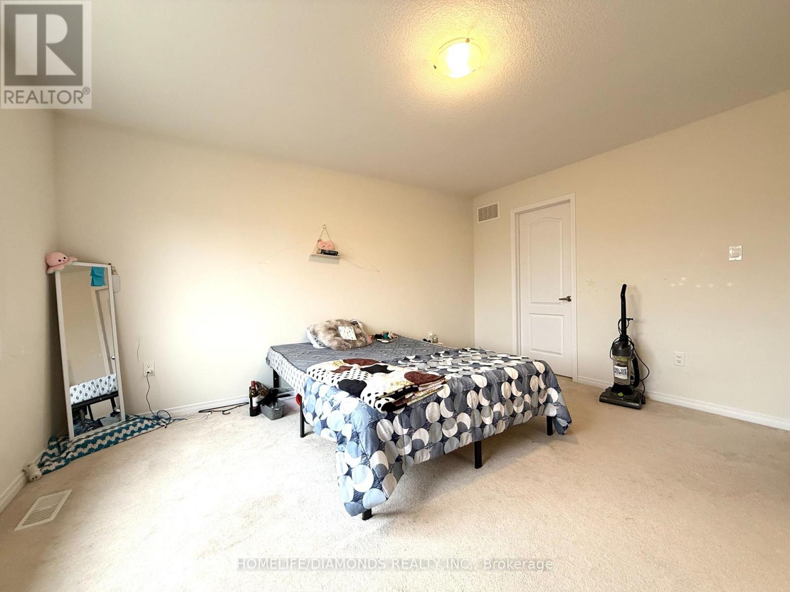 7 - 8317 Mulberry Drive, Niagara Falls, Ontario  L2H 3S9 - Photo 8 - X12706182