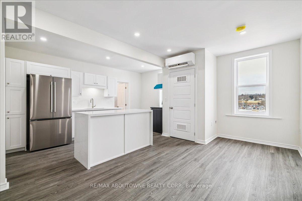 6 - 68 Peel Street E, Norfolk (Simcoe), Ontario  N3Y 1S2 - Photo 4 - X12706256