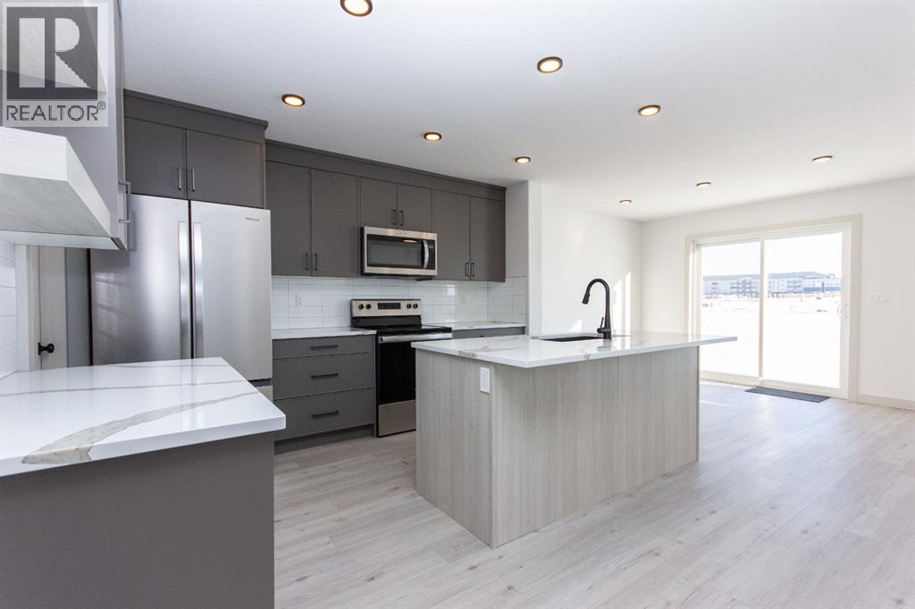 49 Turnbull Close, Red Deer, Alberta  T4P 3H6 - Photo 4 - A2275755