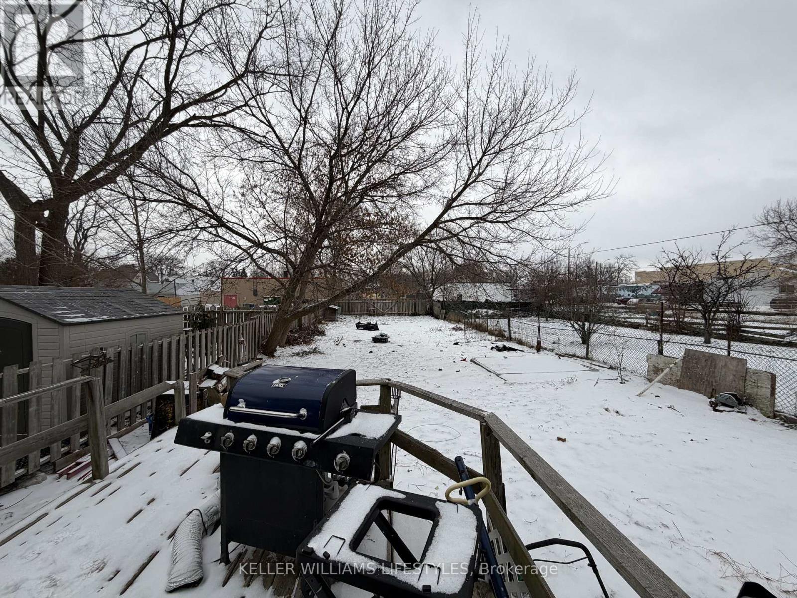 128 Stuart Street, Sarnia, Ontario  N7T 3B1 - Photo 19 - X12616434