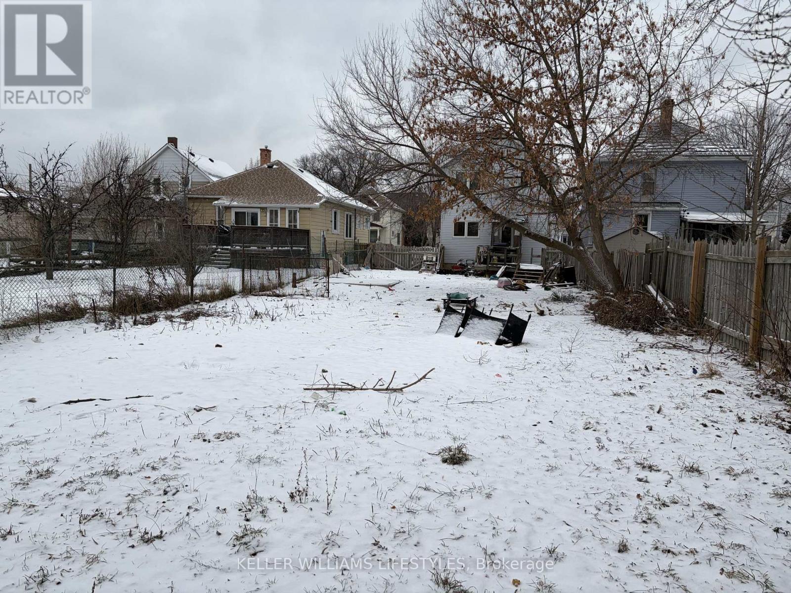 128 Stuart Street, Sarnia, Ontario  N7T 3B1 - Photo 21 - X12616434