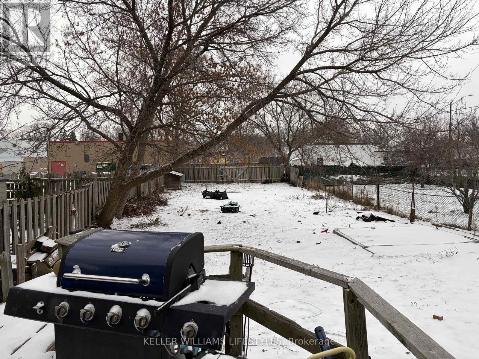 128 Stuart Street, Sarnia, Ontario  N7T 3B1 - Photo 18 - X12616434