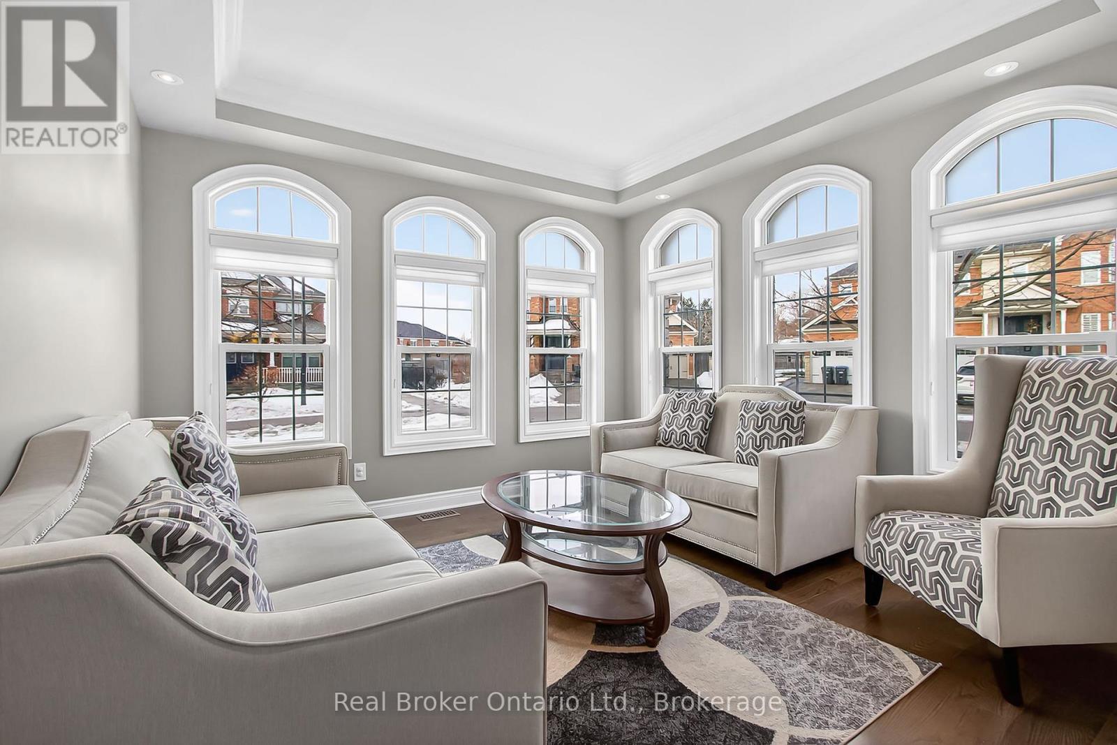 43 Mccandless Court, Caledon (Caledon East), Ontario  L7C 3R6 - Photo 4 - W12706260