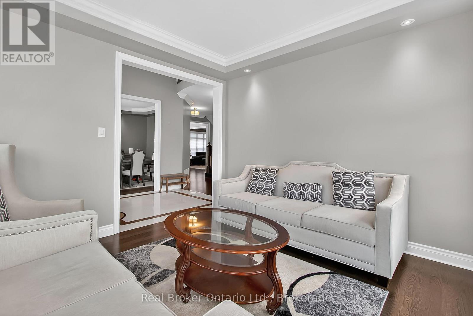 43 Mccandless Court, Caledon (Caledon East), Ontario  L7C 3R6 - Photo 6 - W12706260