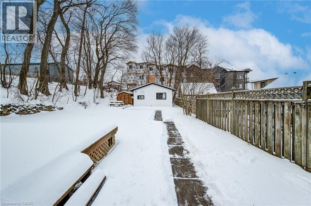 10 Weaver Street Unit# Rear, Cambridge, Ontario  N3C 1V8 - Photo 2 - 40799190