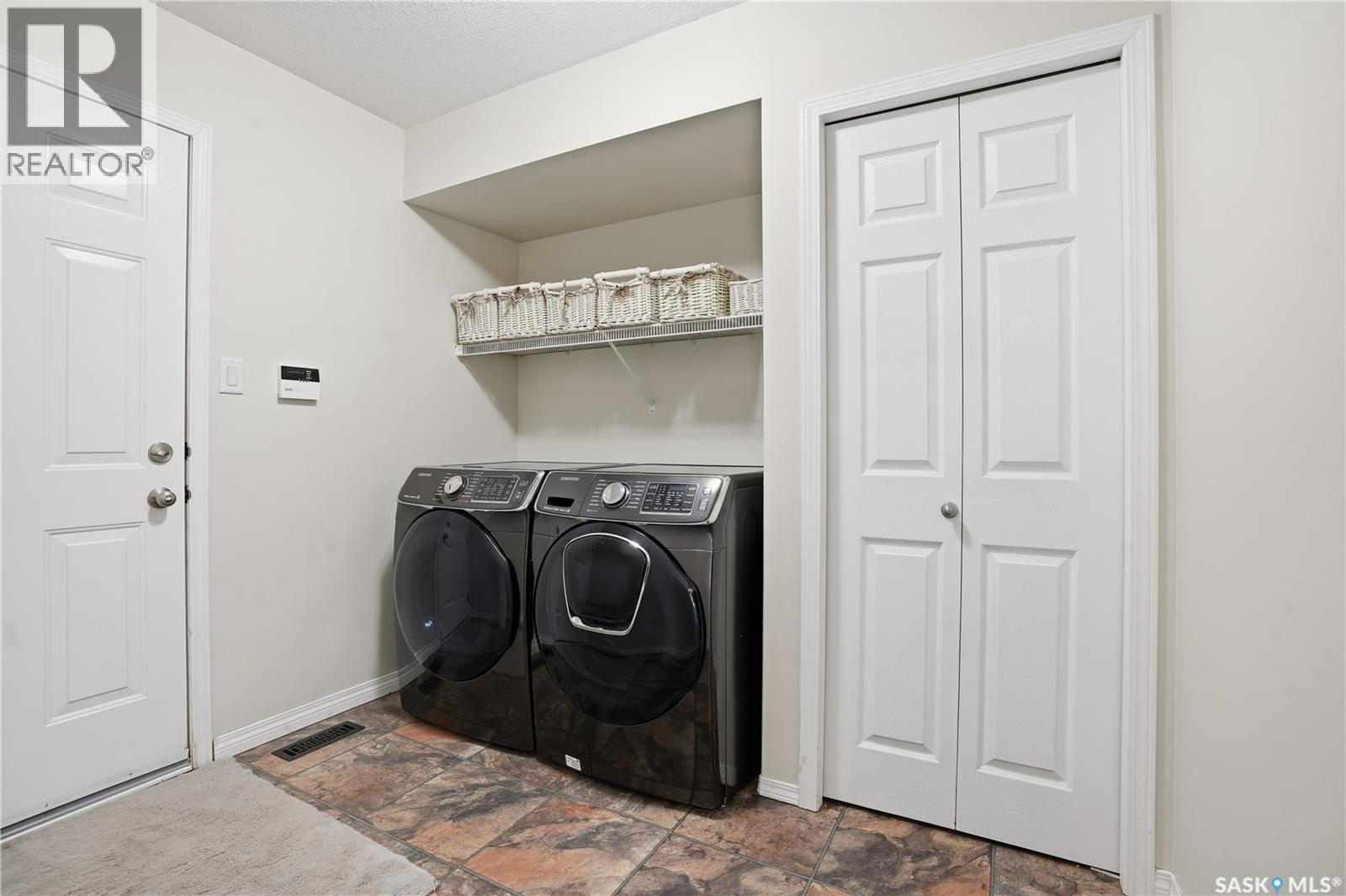 10114 Wascana Estates, Regina, Saskatchewan  S4V 2X3 - Photo 12 - SK026871