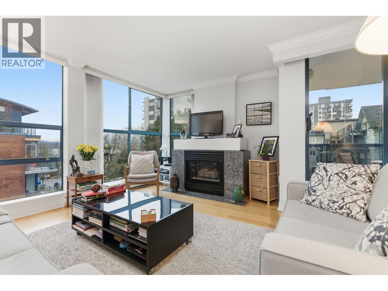 203 2405 W 2nd Avenue, Vancouver, British Columbia  V6K 1J5 - Photo 3 - R3078882