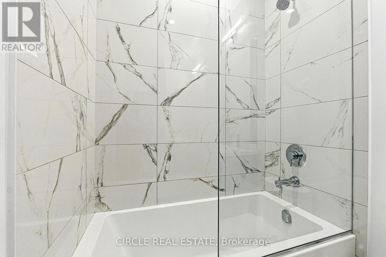 201 - 60 Honeycrisp Crescent, Vaughan, Ontario  L4K 0N5 - Photo 17 - N12706258