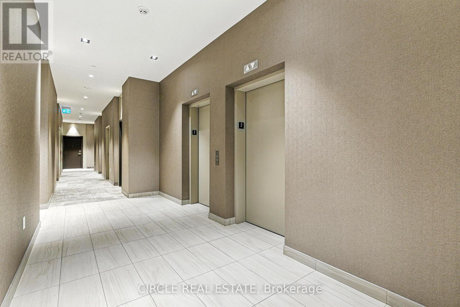 201 - 60 Honeycrisp Crescent, Vaughan, Ontario  L4K 0N5 - Photo 6 - N12706258