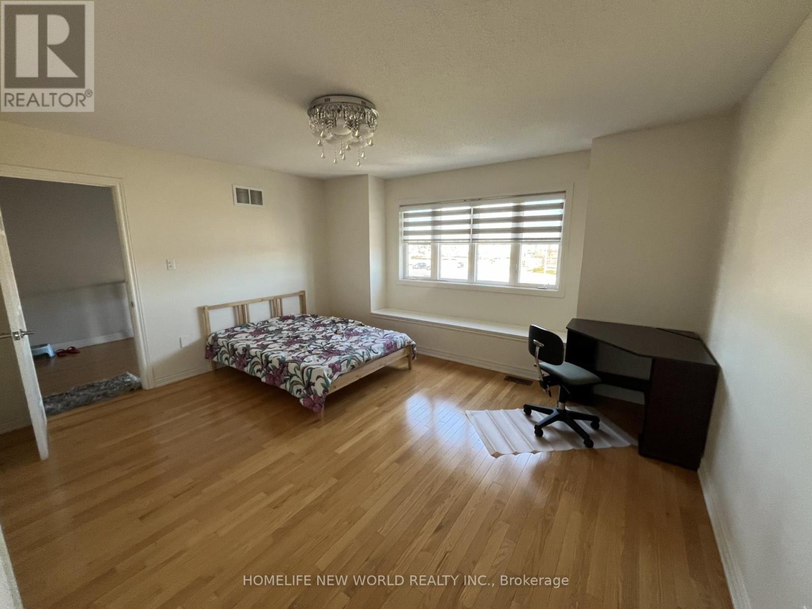 667 Peter Rupert Avenue, Vaughan, Ontario  L6A 0S2 - Photo 7 - N12614404