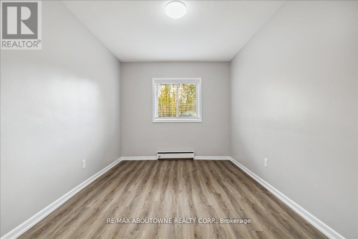 1 - 2350 Queensway Drive, Burlington, Ontario  L7R 3T3 - Photo 22 - W12706278