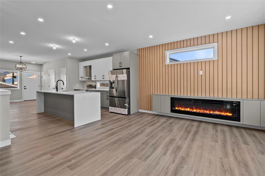 413 Centennial Street, Winnipeg, Manitoba  R3N 1P8 - Photo 9 - 202528560