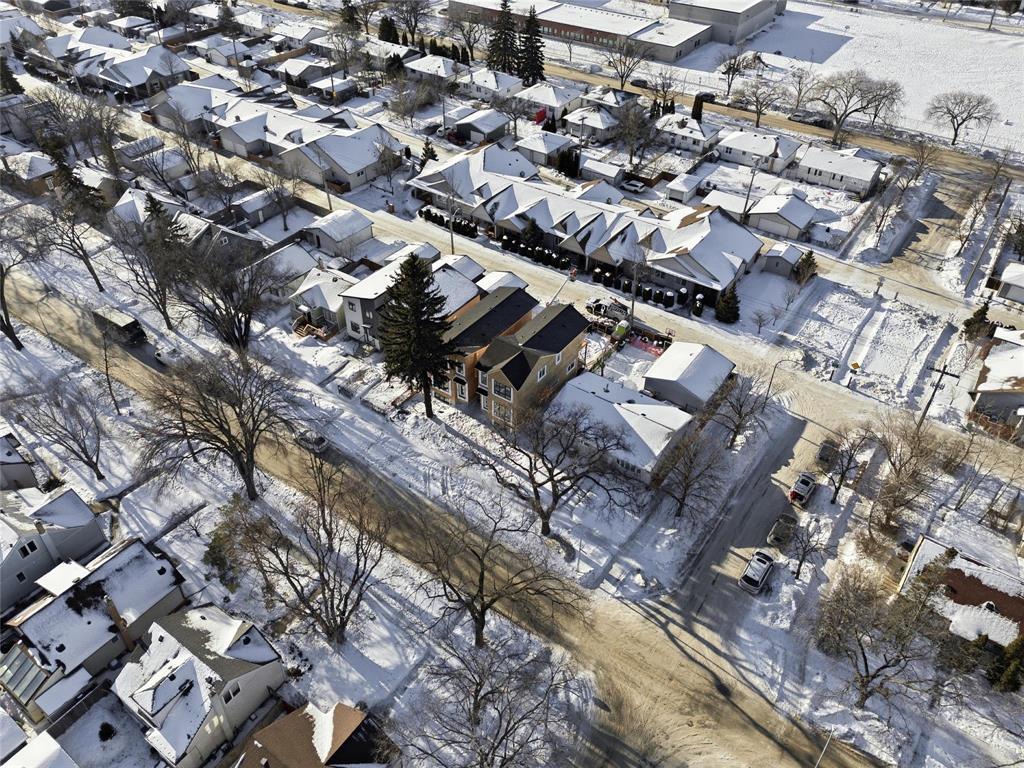 415 Centennial Street, Winnipeg, Manitoba  R3N 1P8 - Photo 15 - 202528562