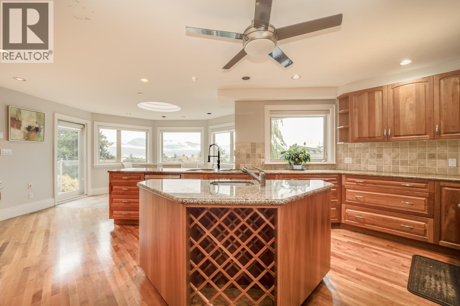 1822 Sasamat Street, Vancouver, British Columbia  V6R 4M3 - Photo 27 - R3057982