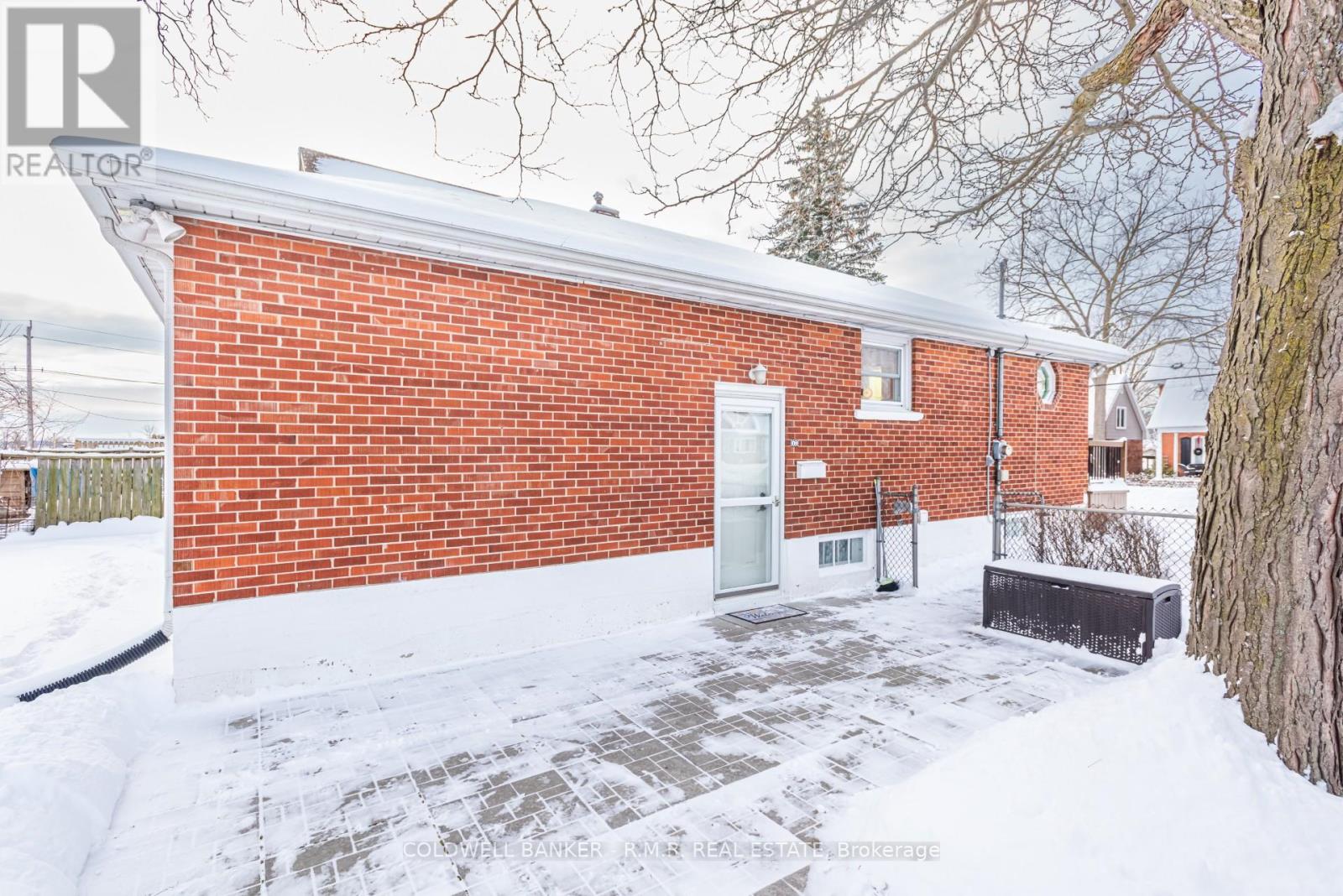 17 Queen Street, Quinte West, Ontario  K8V 4X4 - Photo 4 - X12706336