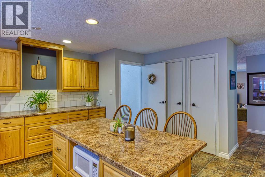 1122 6 Ave West, Beaverlodge, Alberta  T0H 0C0 - Photo 5 - A2276661