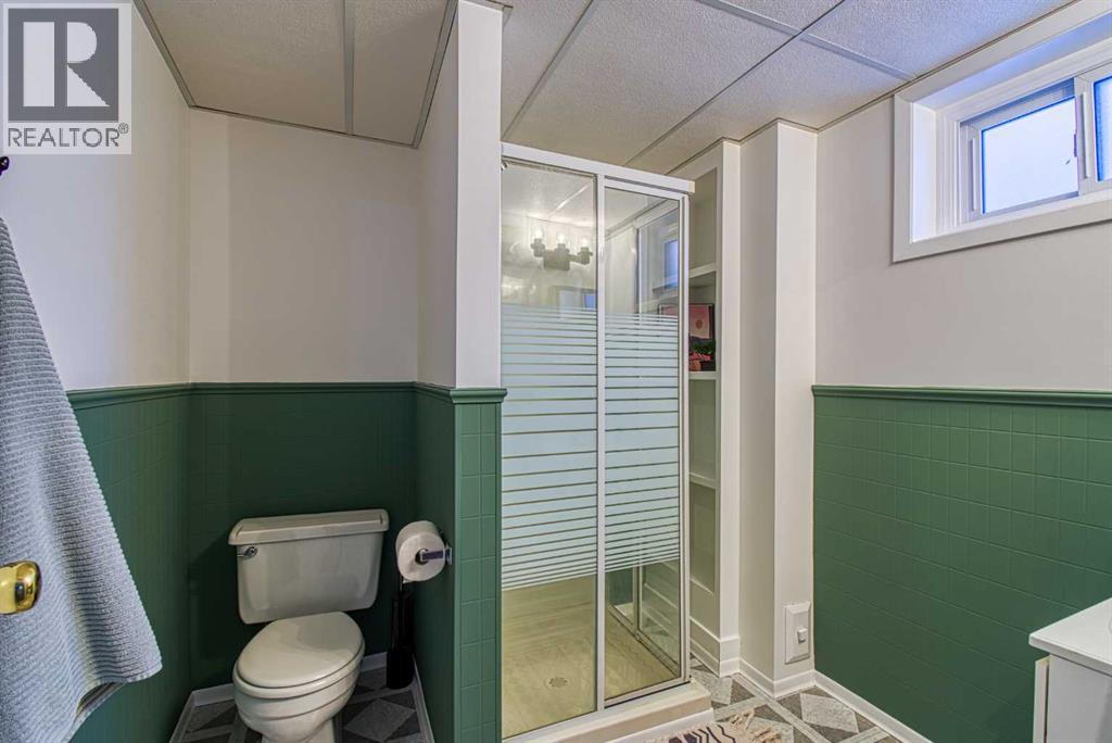 1122 6 Ave West, Beaverlodge, Alberta  T0H 0C0 - Photo 38 - A2276661