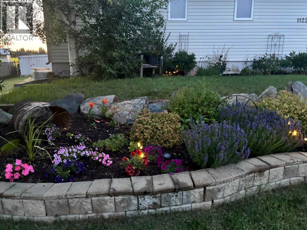 1122 6 Ave West, Beaverlodge, Alberta  T0H 0C0 - Photo 43 - A2276661