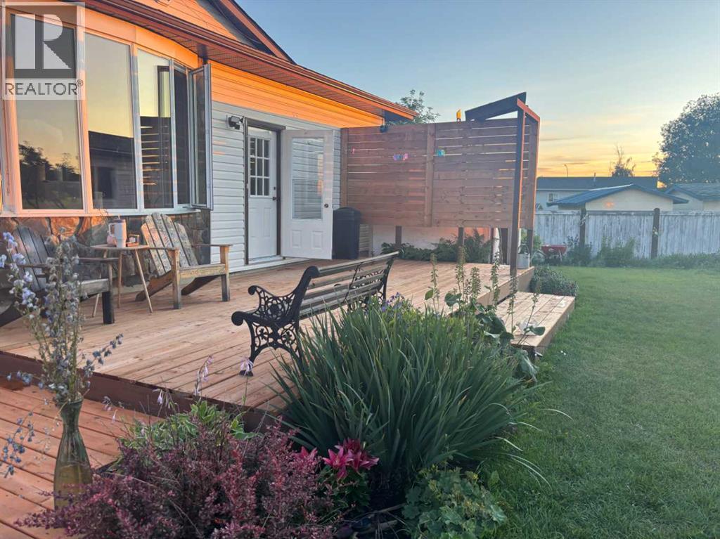 1122 6 Ave West, Beaverlodge, Alberta  T0H 0C0 - Photo 44 - A2276661