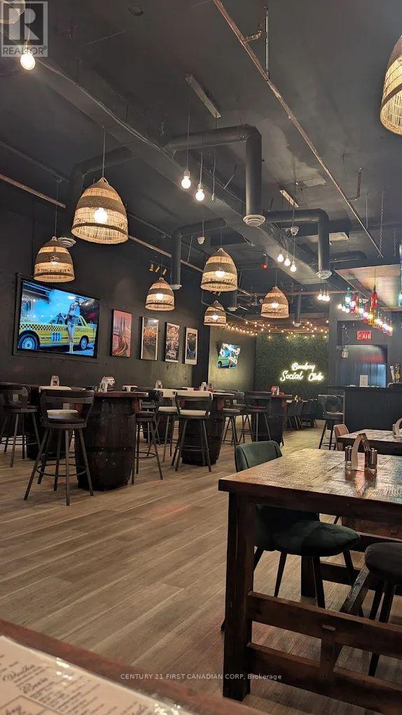 182 York Street W, London East, Ontario  N6A 1B5 - Photo 3 - X12706344