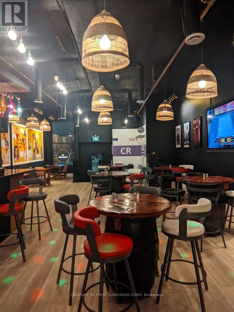 182 York Street W, London East, Ontario  N6A 1B5 - Photo 6 - X12706344