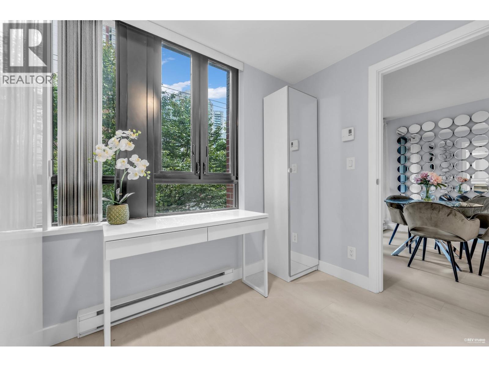 410 909 Mainland Street, Vancouver, British Columbia  V6B 1S3 - Photo 4 - R3077063