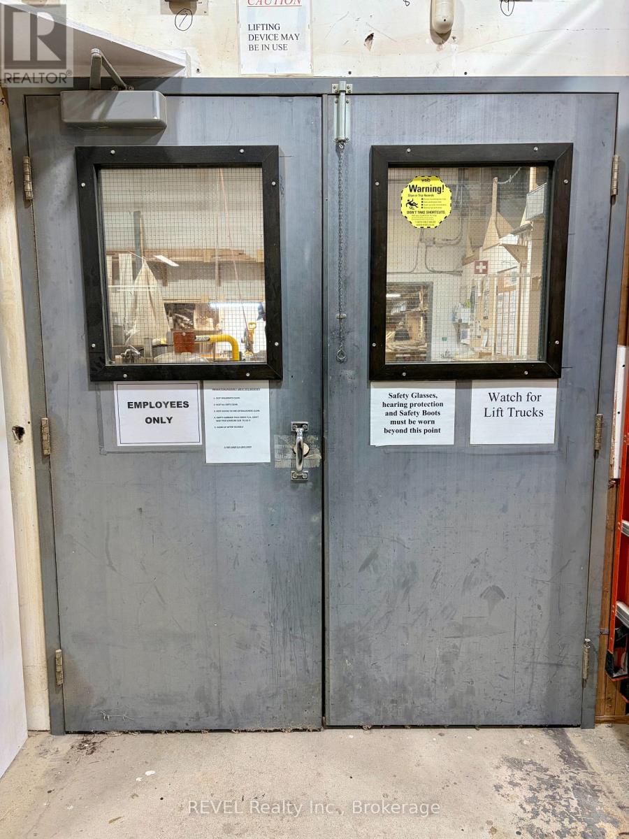 2036 Allanport Road, Thorold (Port Robinson), Ontario  L0S 1A0 - Photo 11 - X12706302