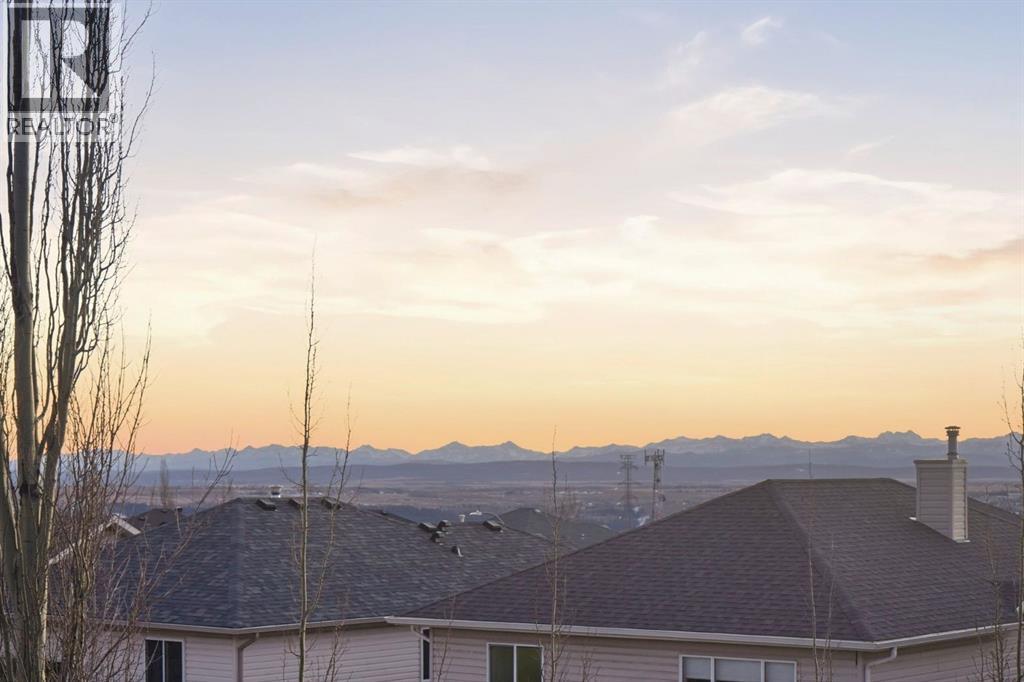 54 Rockbluff Close Nw, Calgary, Alberta  T3G 5A9 - Photo 12 - A2279817