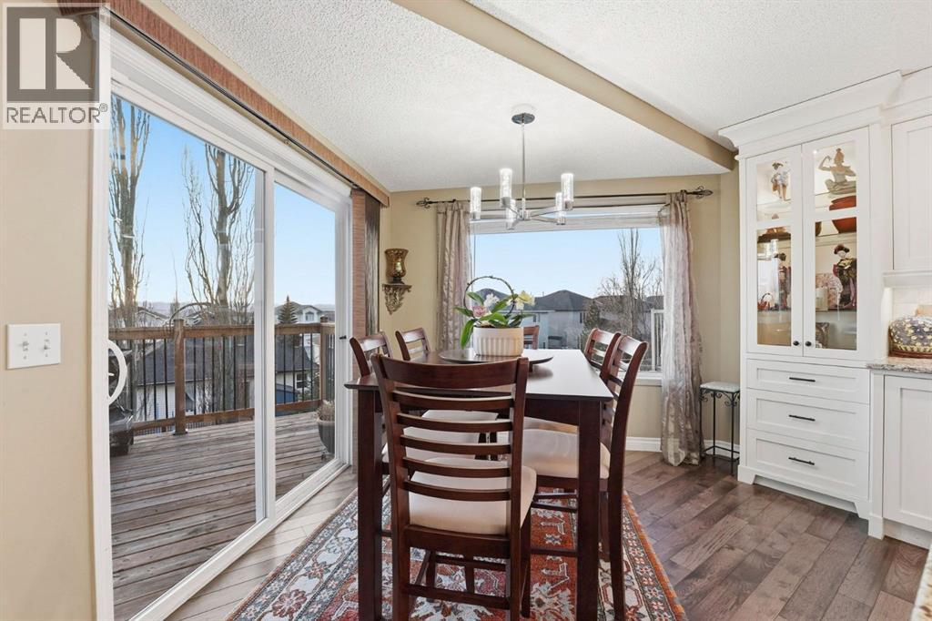 54 Rockbluff Close Nw, Calgary, Alberta  T3G 5A9 - Photo 9 - A2279817