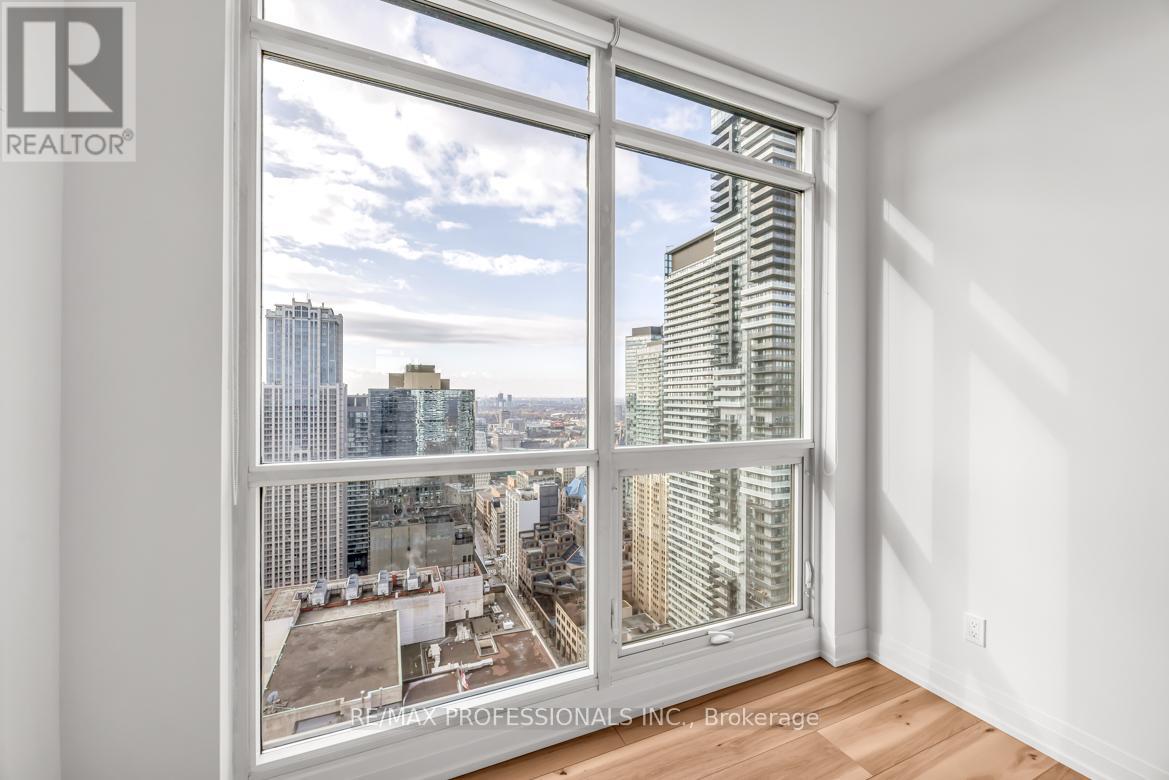 4004 - 21 Carlton Street, Toronto, Ontario  M5B 1L3 - Photo 18 - C12706322