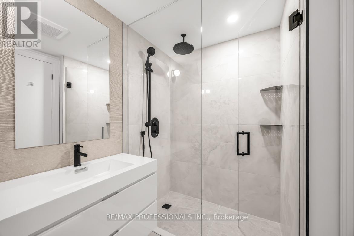 4004 - 21 Carlton Street, Toronto, Ontario  M5B 1L3 - Photo 21 - C12706322