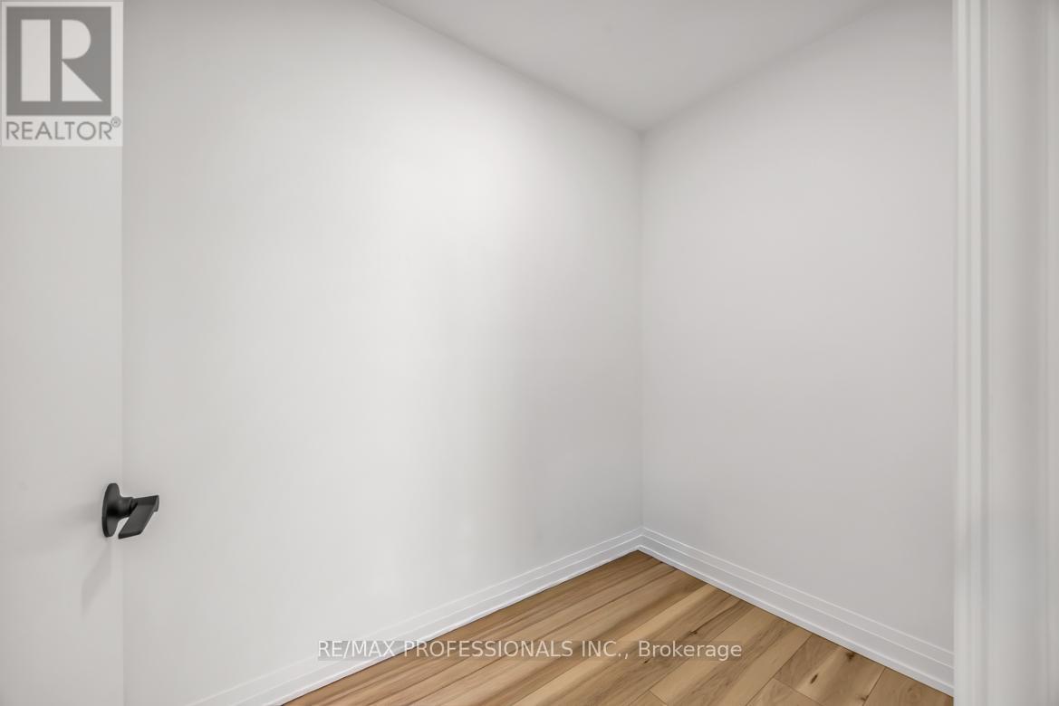 4004 - 21 Carlton Street, Toronto, Ontario  M5B 1L3 - Photo 24 - C12706322