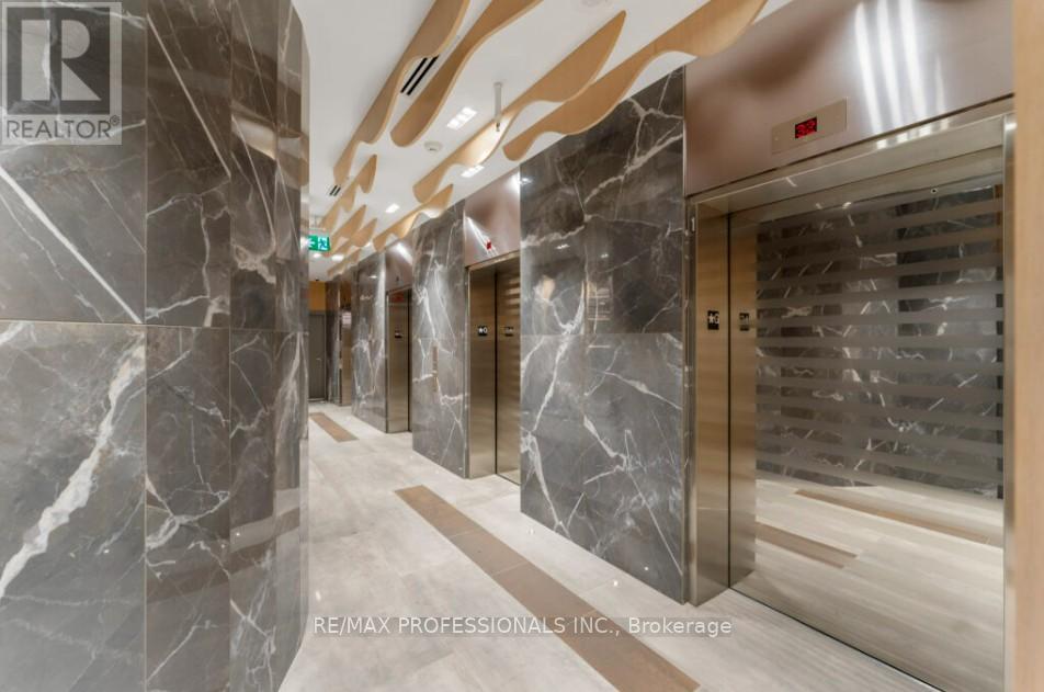 4004 - 21 Carlton Street, Toronto, Ontario  M5B 1L3 - Photo 29 - C12706322