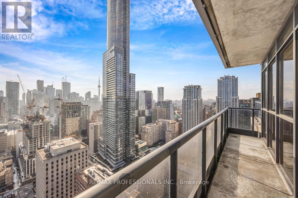 4004 - 21 Carlton Street, Toronto, Ontario  M5B 1L3 - Photo 5 - C12706322