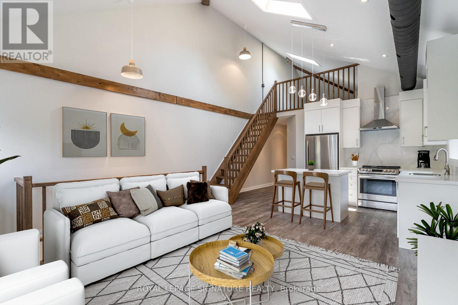 UPPER - 184 MILLWOOD ROAD, Toronto, Ontario