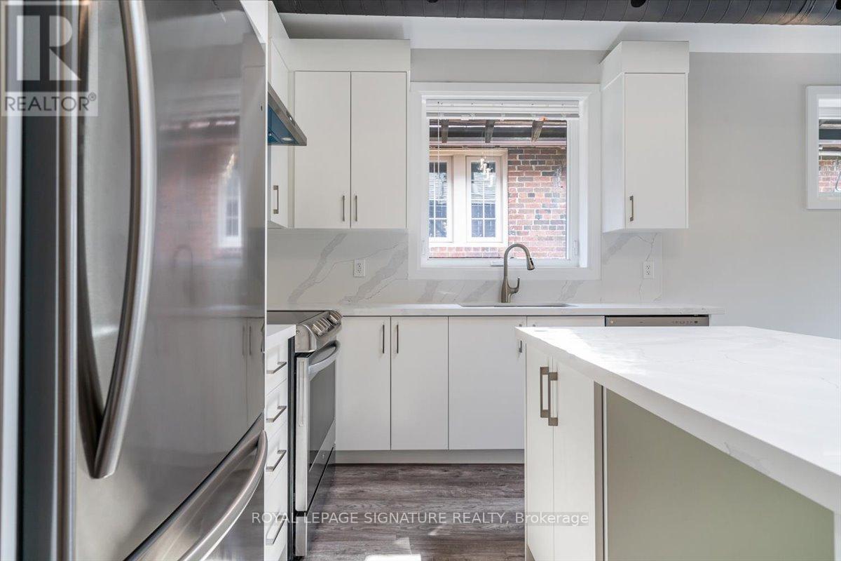 Upper - 184 Millwood Road, Toronto, Ontario  M4S 1J7 - Photo 10 - C12706370