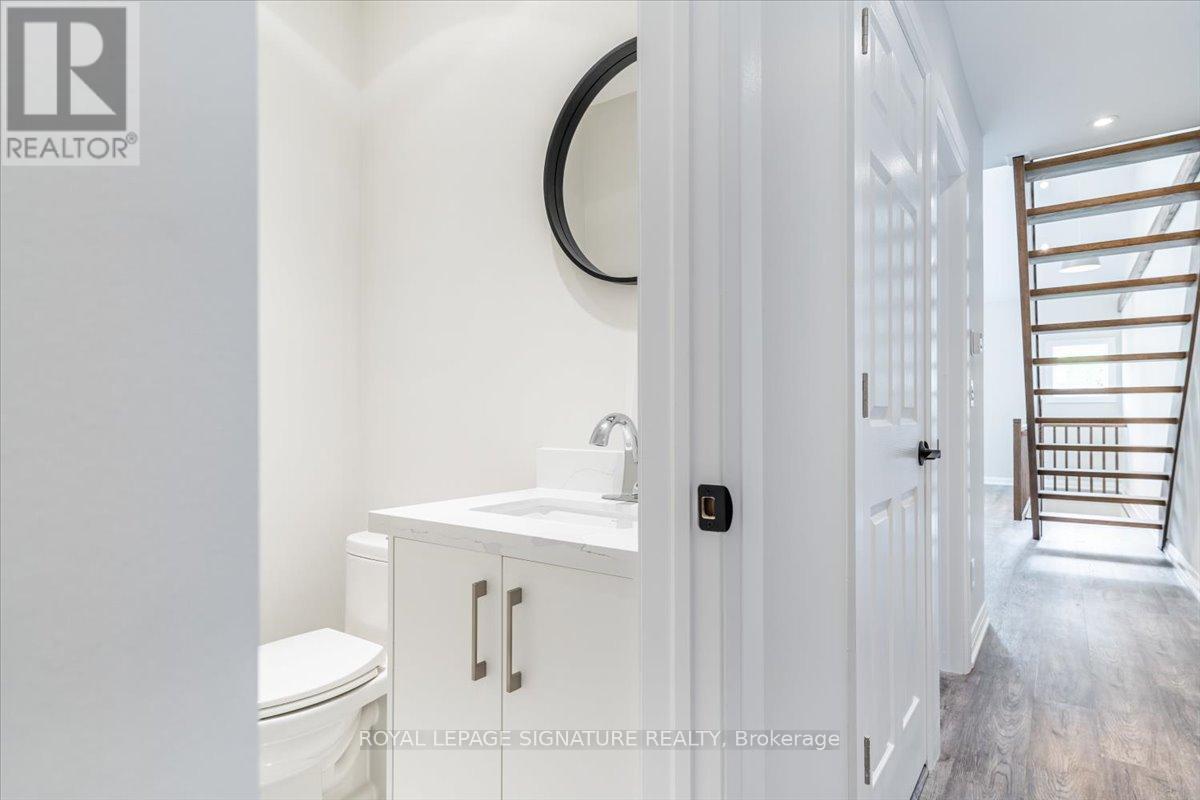 Upper - 184 Millwood Road, Toronto, Ontario  M4S 1J7 - Photo 15 - C12706370