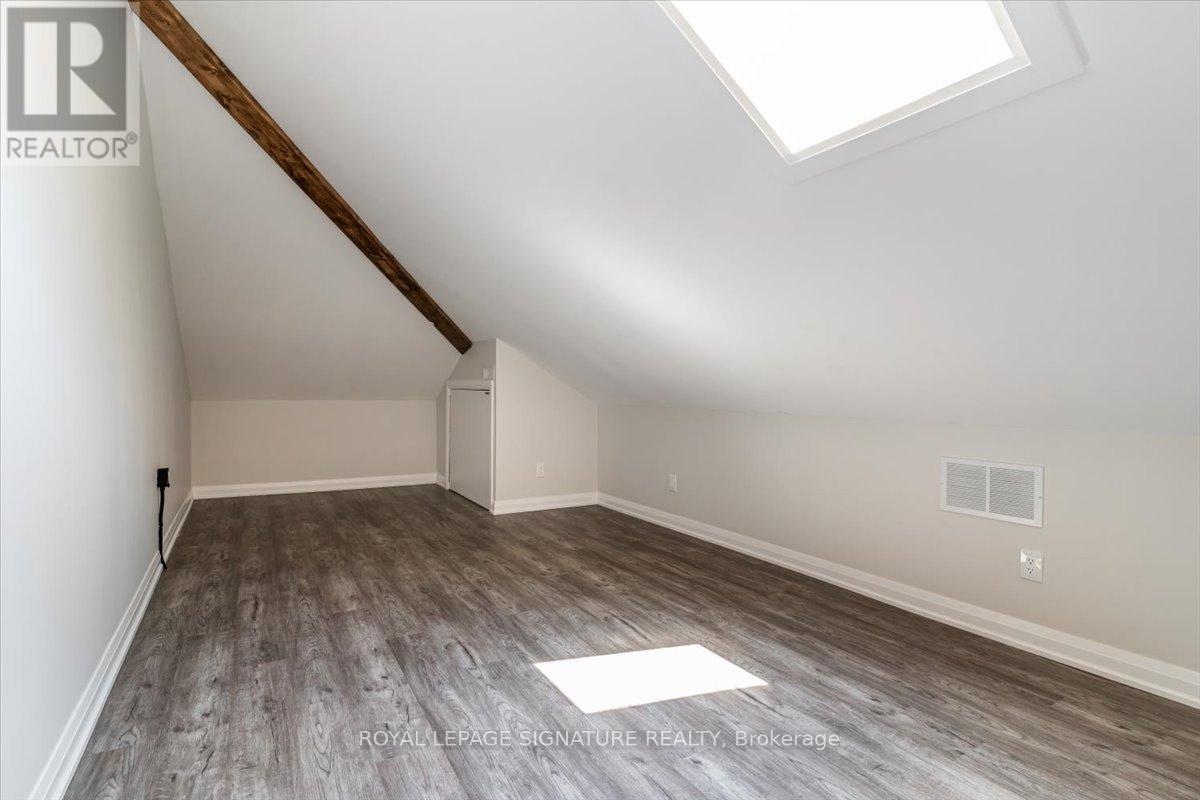 Upper - 184 Millwood Road, Toronto, Ontario  M4S 1J7 - Photo 8 - C12706370