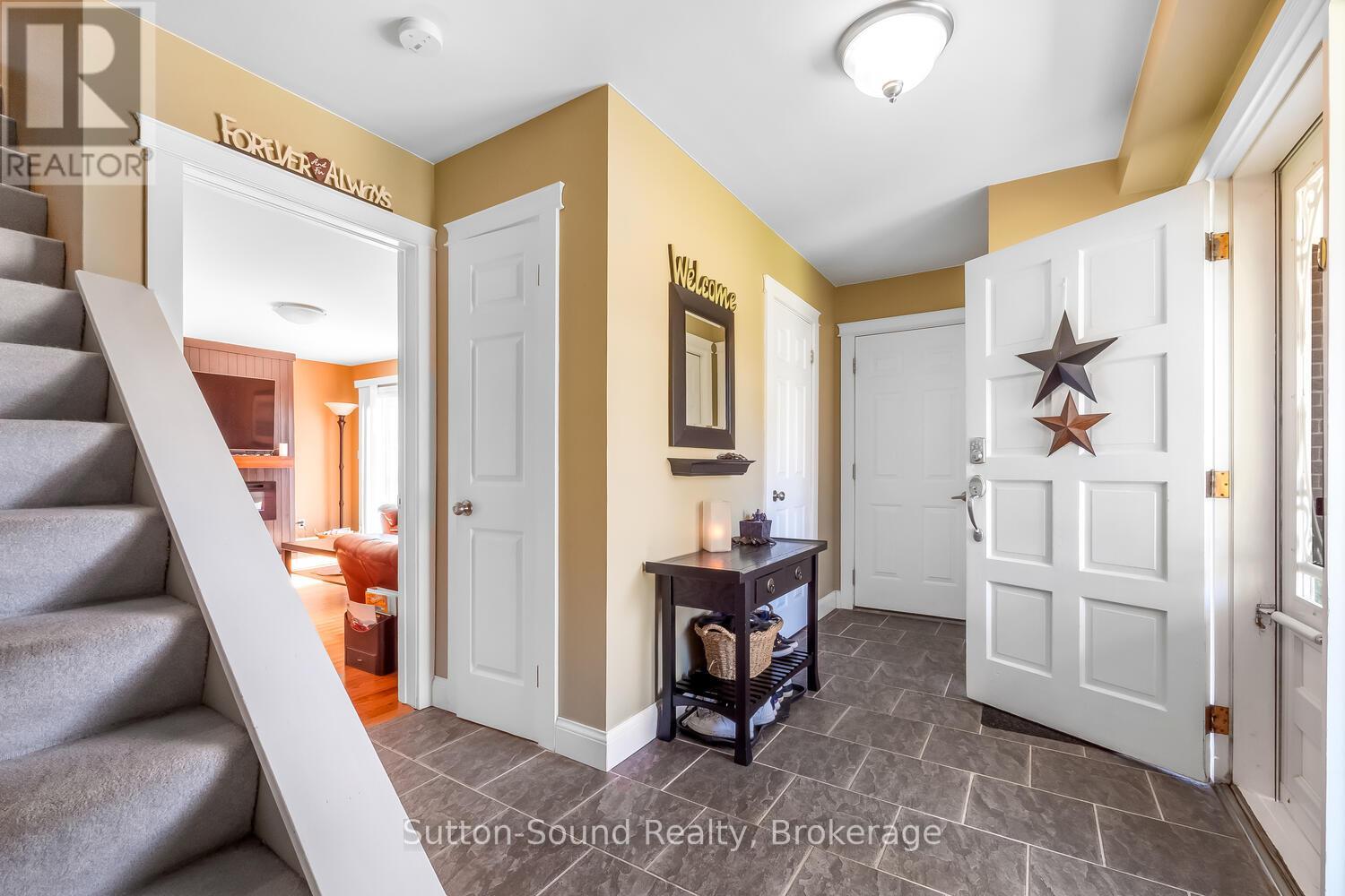 319 Gould Street, South Bruce Peninsula, Ontario  N0H 2T0 - Photo 5 - X12464780