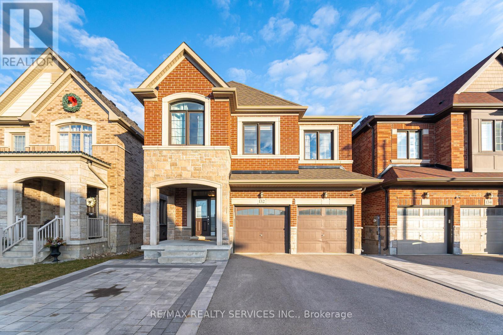 132 MEADOW VISTA CRESCENT, East Gwillimbury, Ontario