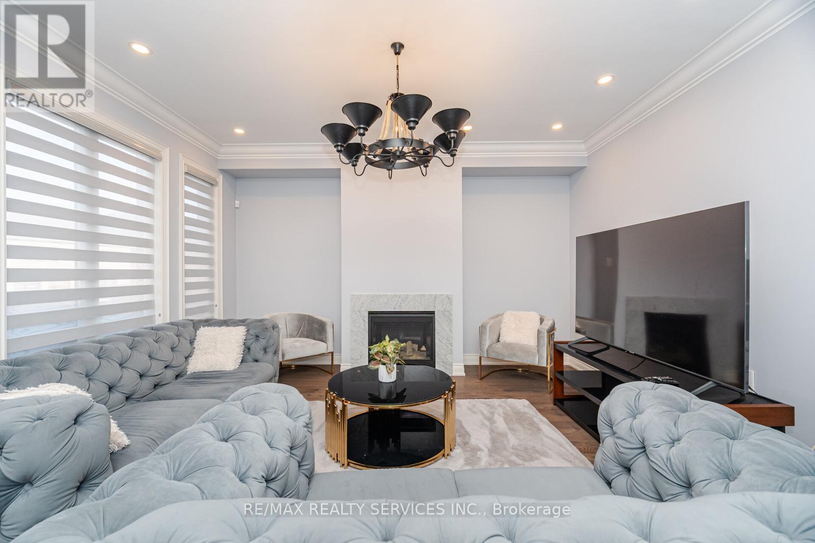 132 Meadow Vista Crescent, East Gwillimbury, Ontario  L9N 0T4 - Photo 11 - N12706342